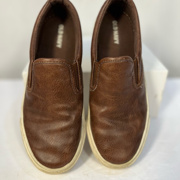 Old Navy Boy’s Faux Leather Brown Slip-Ons Sneakers Size 3 - Picture 4 of 8